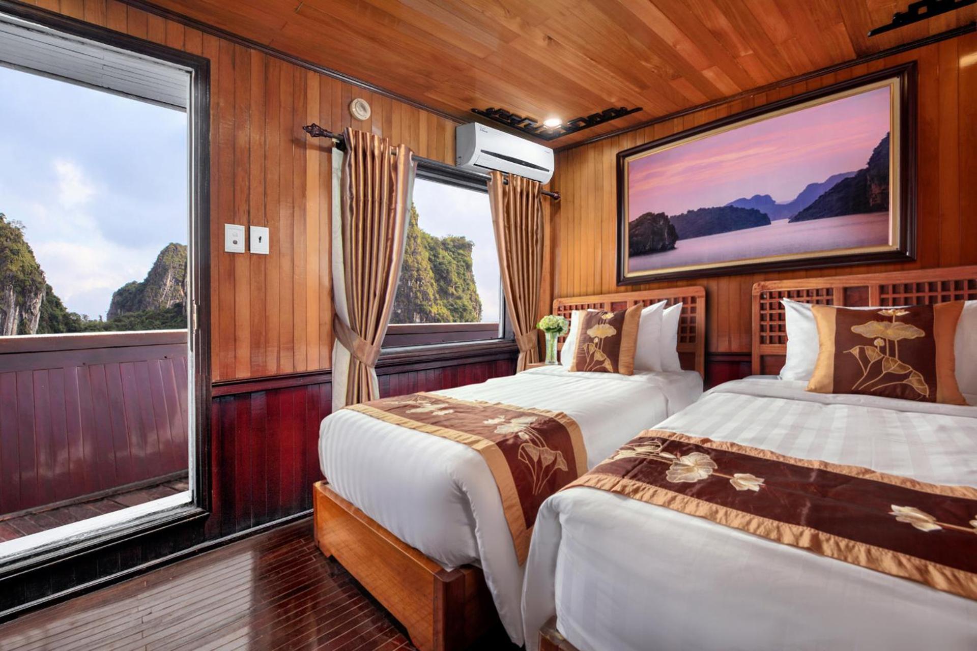 Cozy Bay Classic Cruise Ha Long Exteriör bild