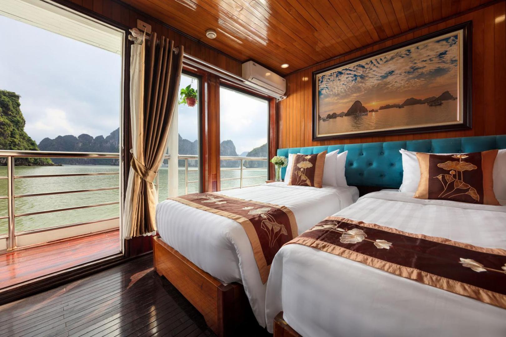 Cozy Bay Classic Cruise Ha Long Exteriör bild